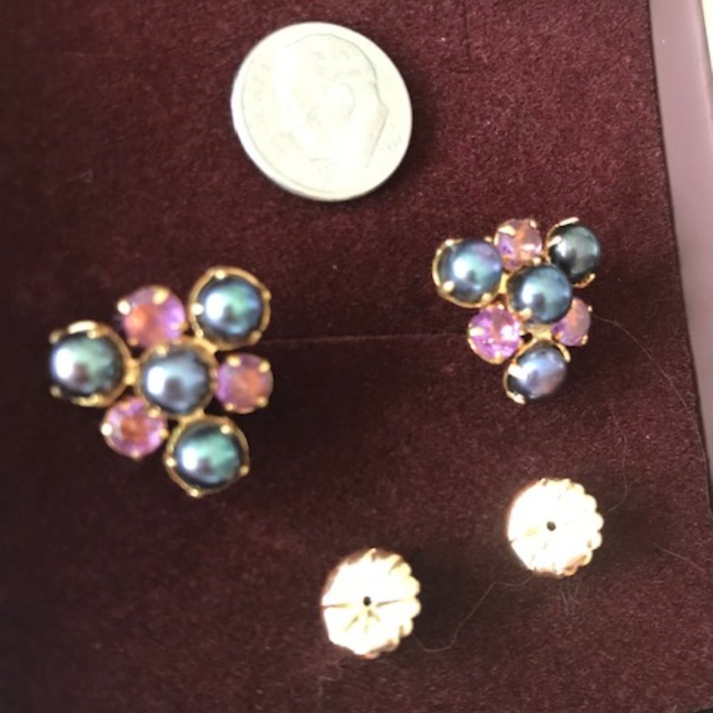 Bounkit Genuine Black (Gray) Pearl and Amethyst Post Back Earrings - Picture 4 of 6